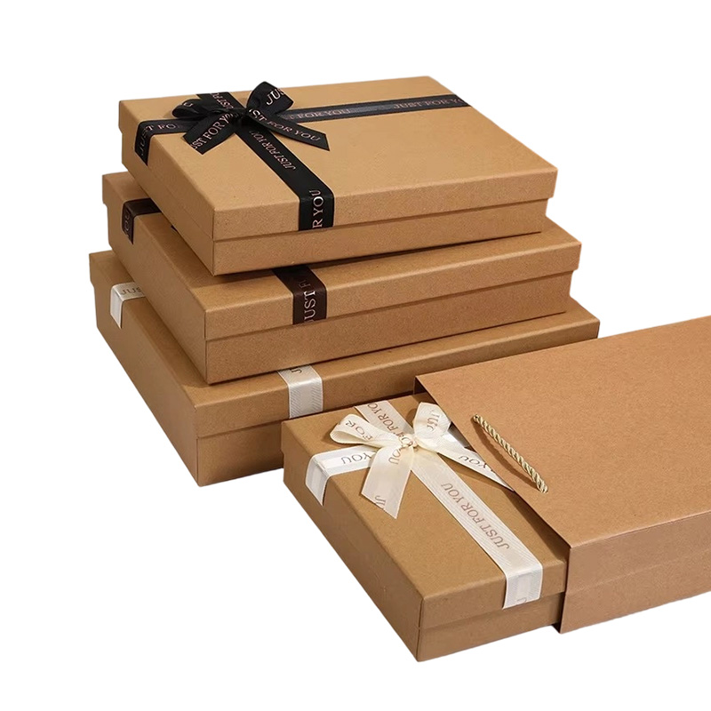 Caja rígida de papel Kraft minimalista para ropa