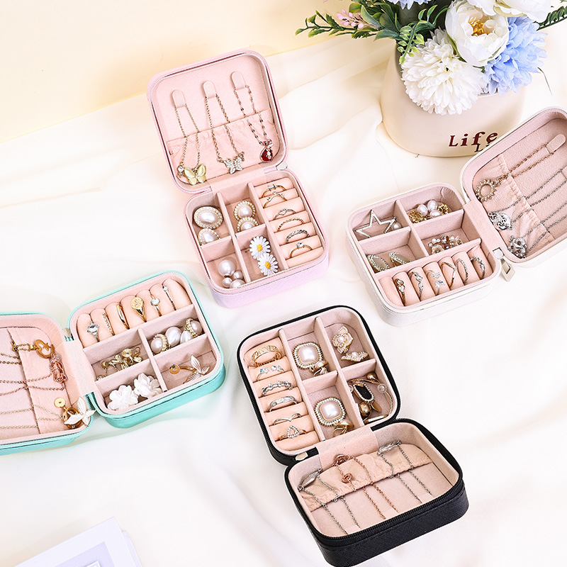 Mini vitrina organizadora de joyas de PU portátil con cremallera