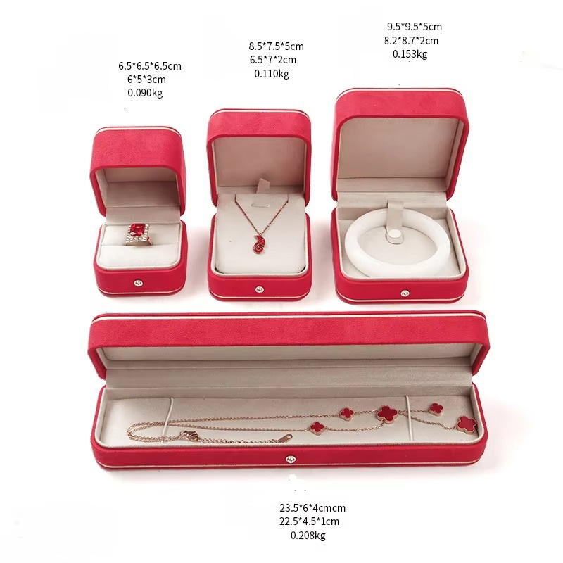 Caja Rígida Rectangular para Joyería de Terciopelo con Estampado en Oro de Cuatro Colores