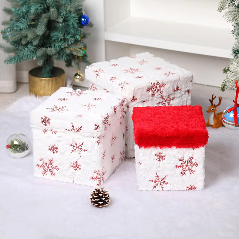 Cajas de Regalo Navideñas de Cartón Forradas con Tela de Felpa y Tapa con Copos de Nieve y Estrellas