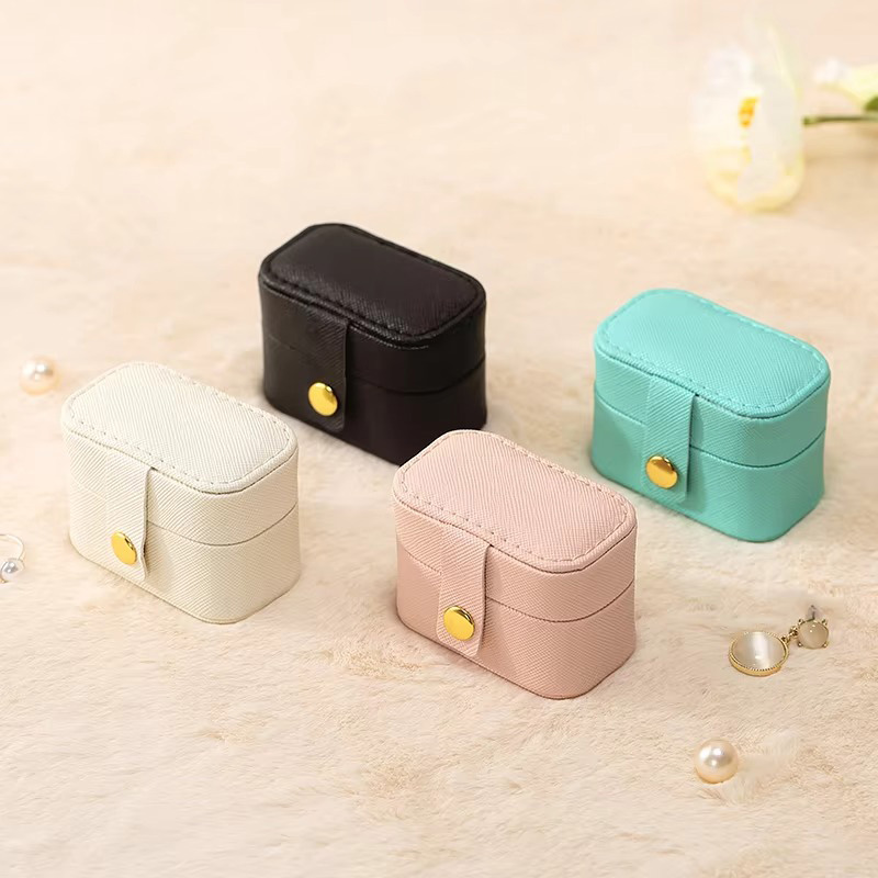 Pequeña Caja de Viaje para Almacenamiento de Anillos y Pendientes