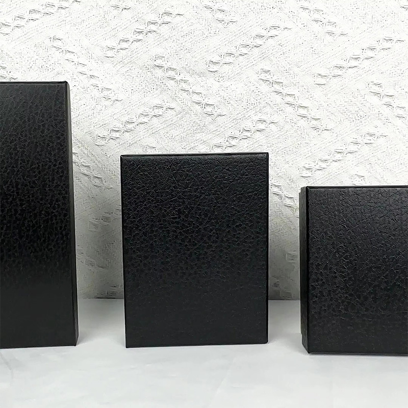 Caja de Embalaje para Carteras y Cinturones de Papel Texturizado Negro