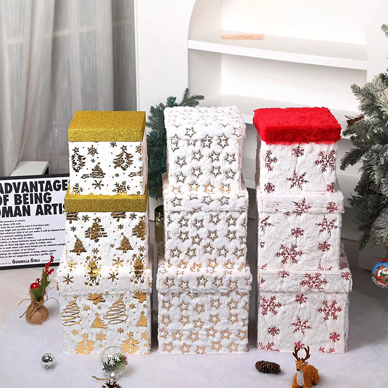 Cajas de Regalo Navideñas de Cartón Forradas con Tela de Felpa y Tapa con Copos de Nieve y Estrellas