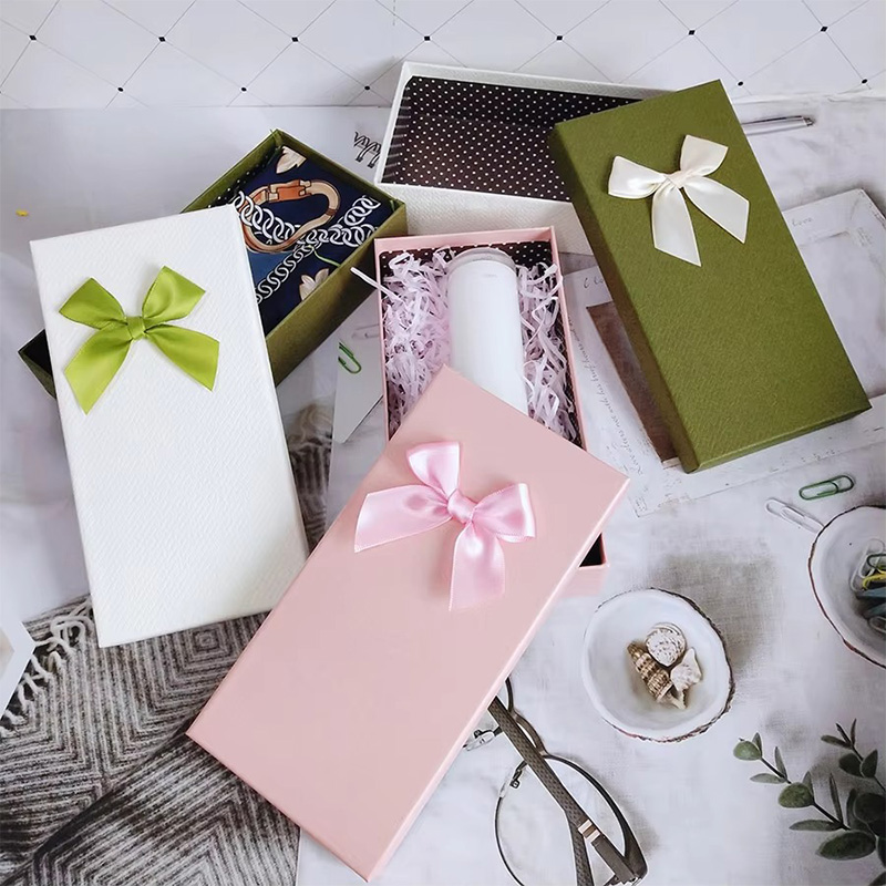 Caja de Regalo Multifuncional Pequeña de Cartón con Lazo de Cinta