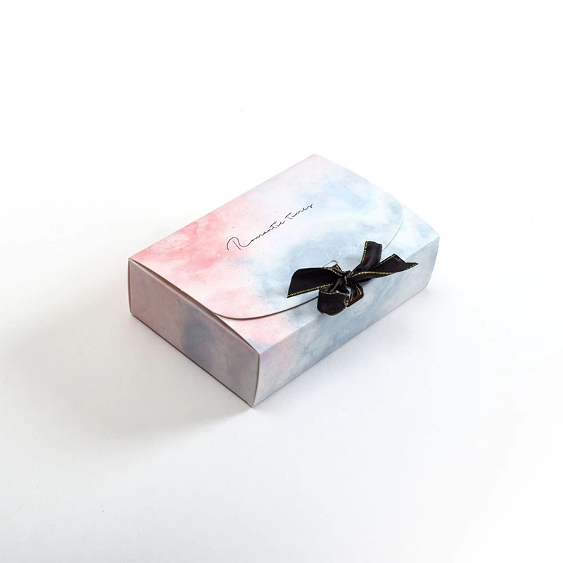 Caja de Regalo para Ropa de Cartón con Diseño de Mármol y Cinta