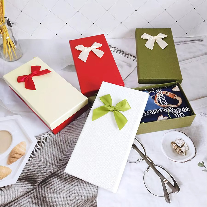 Caja de Regalo Multifuncional Pequeña de Cartón con Lazo de Cinta